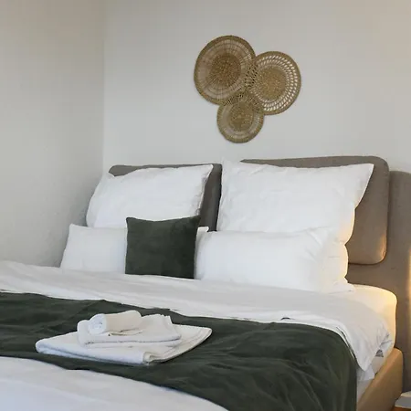 Apartman Modern Design In Essen-mitte For 4 *