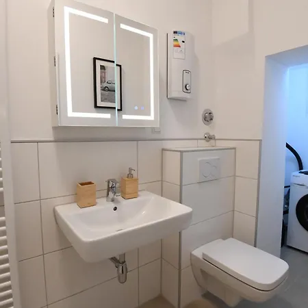 Apartman Modern Design In Essen-mitte For 4
